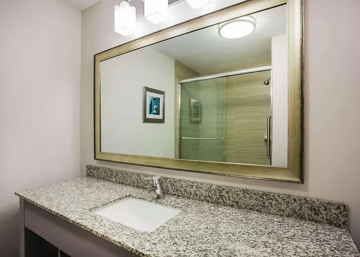 La Quinta By Wyndham St. Paul-Woodbury